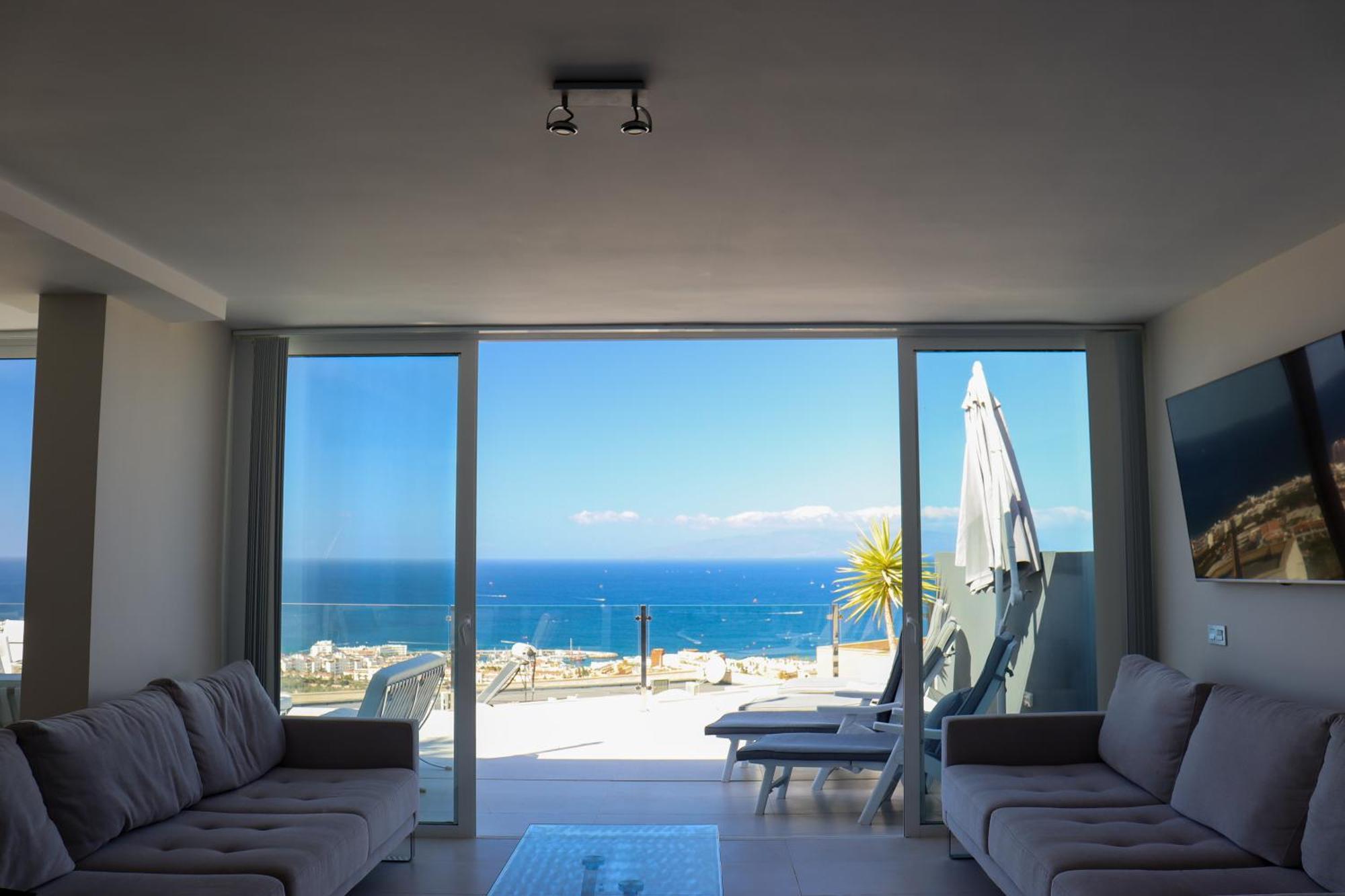 Azure Sky Villa - Panoramic Ocean View, Luxury, San Eugenio Costa Adeje  Luaran gambar